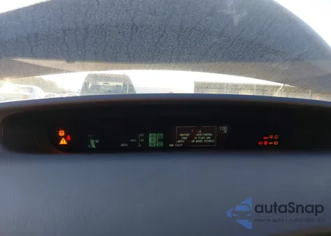 2011 Toyota Prius Two z USA, uszkodzony, nr VIN JTDKN3DU3B5345747